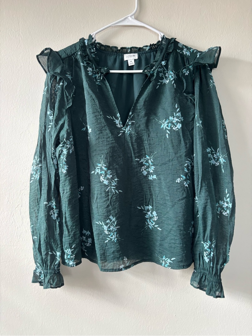 J Crew Women’s Size Medium Top Green Floral Blouse V Neck Long Sleeve